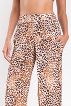 Cargar imagen en el visor de la galería, Leopard Wide Pants
