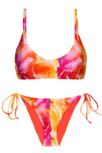 Cargar imagen en el visor de la galería, Set Tiedye-Red Bralette Ibiza-Comfy
